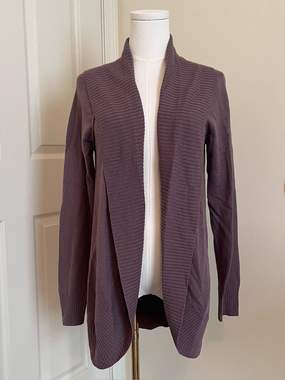Brand New Ann Taylor Loft Cardigan Sweater Womens Size L Cozy Autumn Neutral